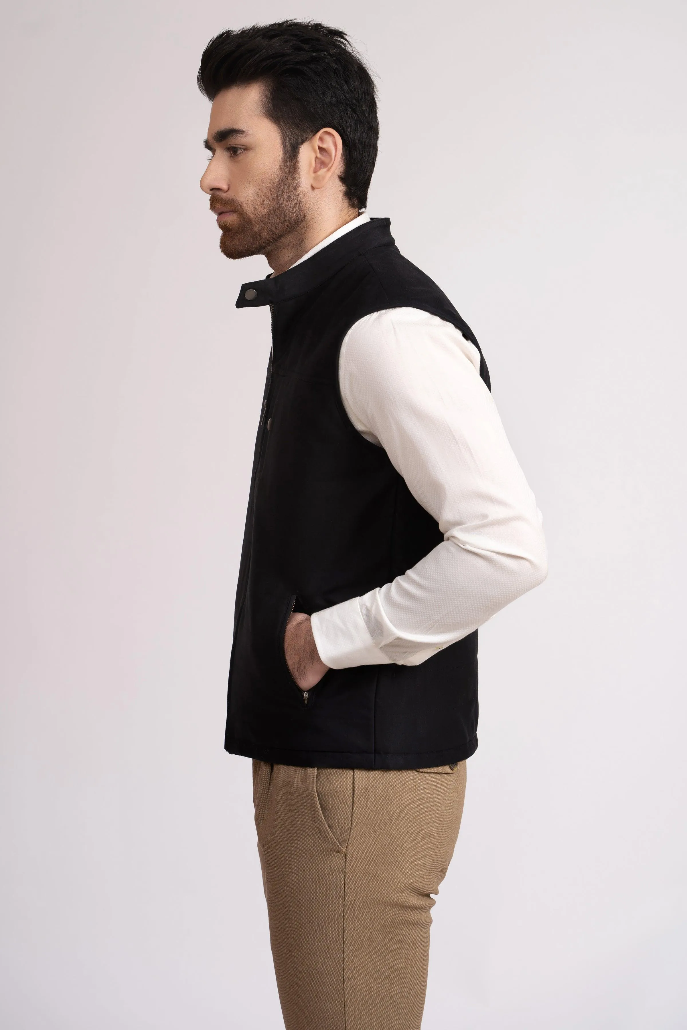 JACKET QUILTED SLEEVE LESS BLACK